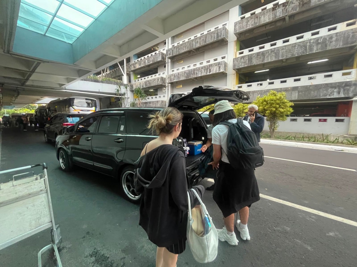 Real Bali Fast Track Airport guest met and escorted at Ngurah Rai (DPS), Bali